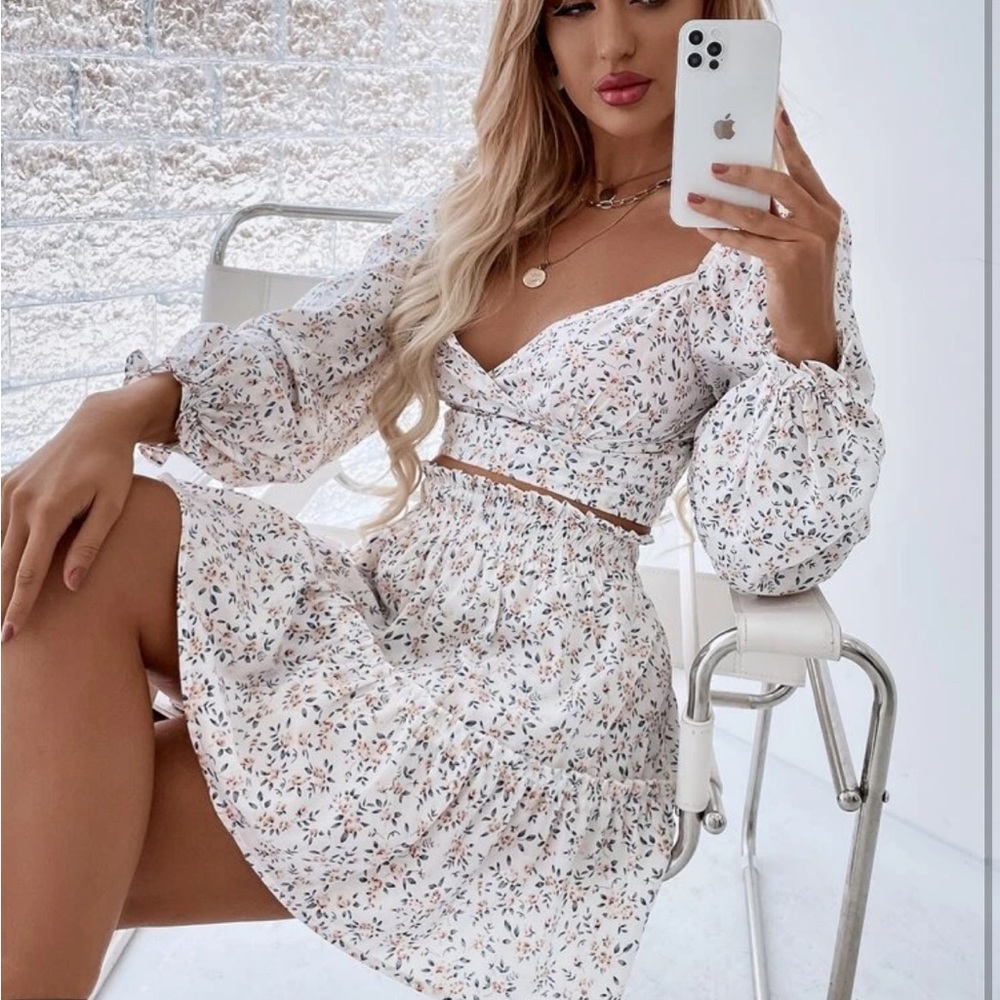 Floral Sweetheart Neck Flounce Sleeve Top & Ruffle Hem Skirt
